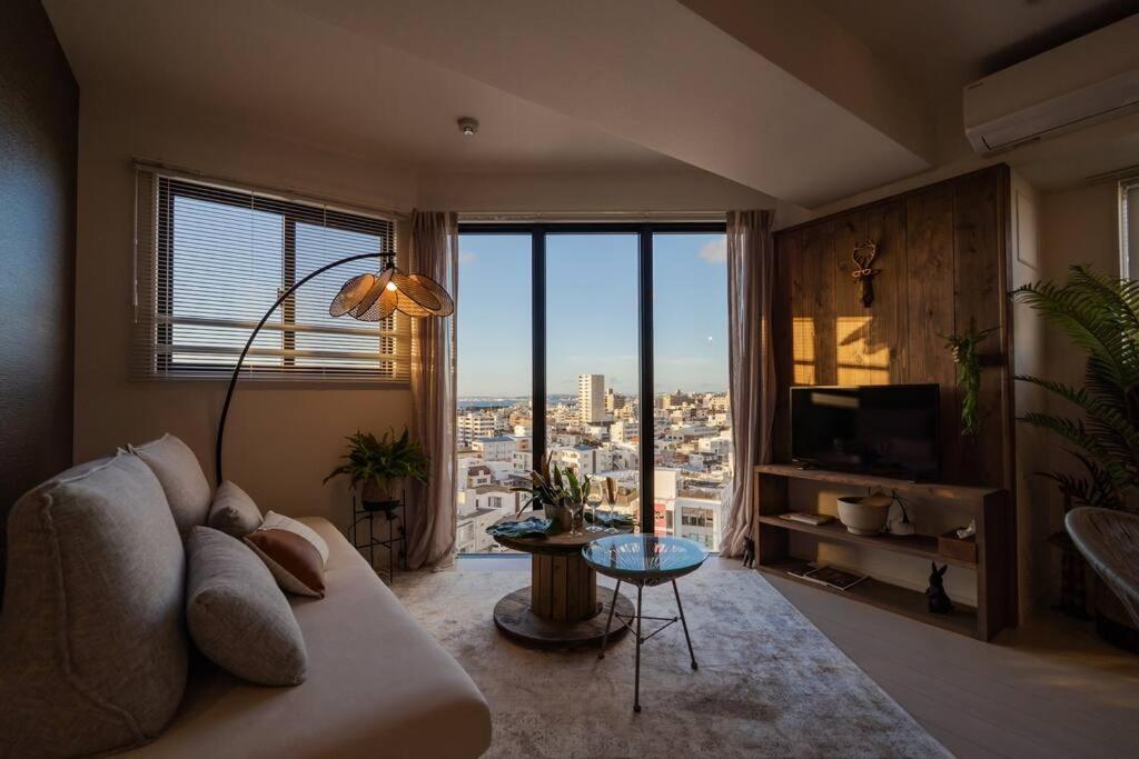 The Penthouse Ginowan Lägenhet Urasoe Exteriör bild