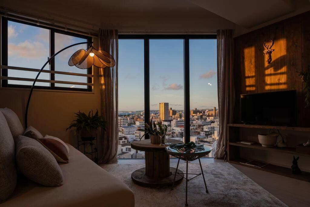 The Penthouse Ginowan Lägenhet Urasoe Exteriör bild