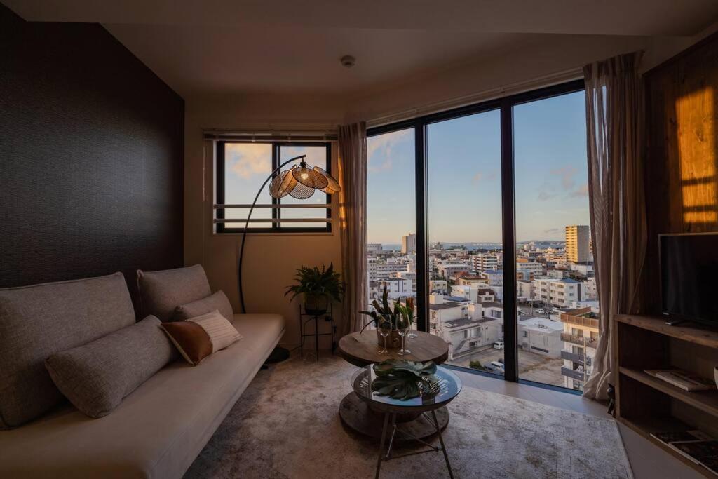 The Penthouse Ginowan Lägenhet Urasoe Exteriör bild
